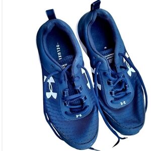 Under Armour Dark Blue Runing Shoes For Women. Size 9.5